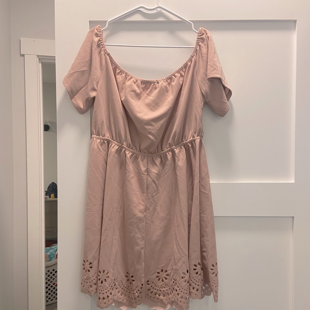 Dress, Off the Shoulder